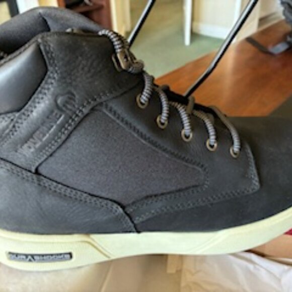 Wolverine Boots: Men's W880302 Black Soft Toe 6 " Kicks SIZE 13 Extra Wide (EW) - Picture 2 of 7